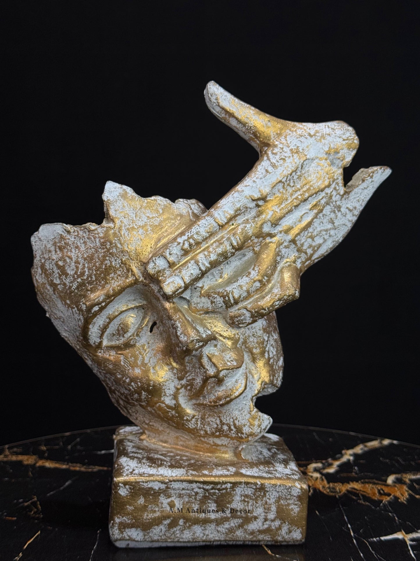 Duchess Face Gesture Sculpture