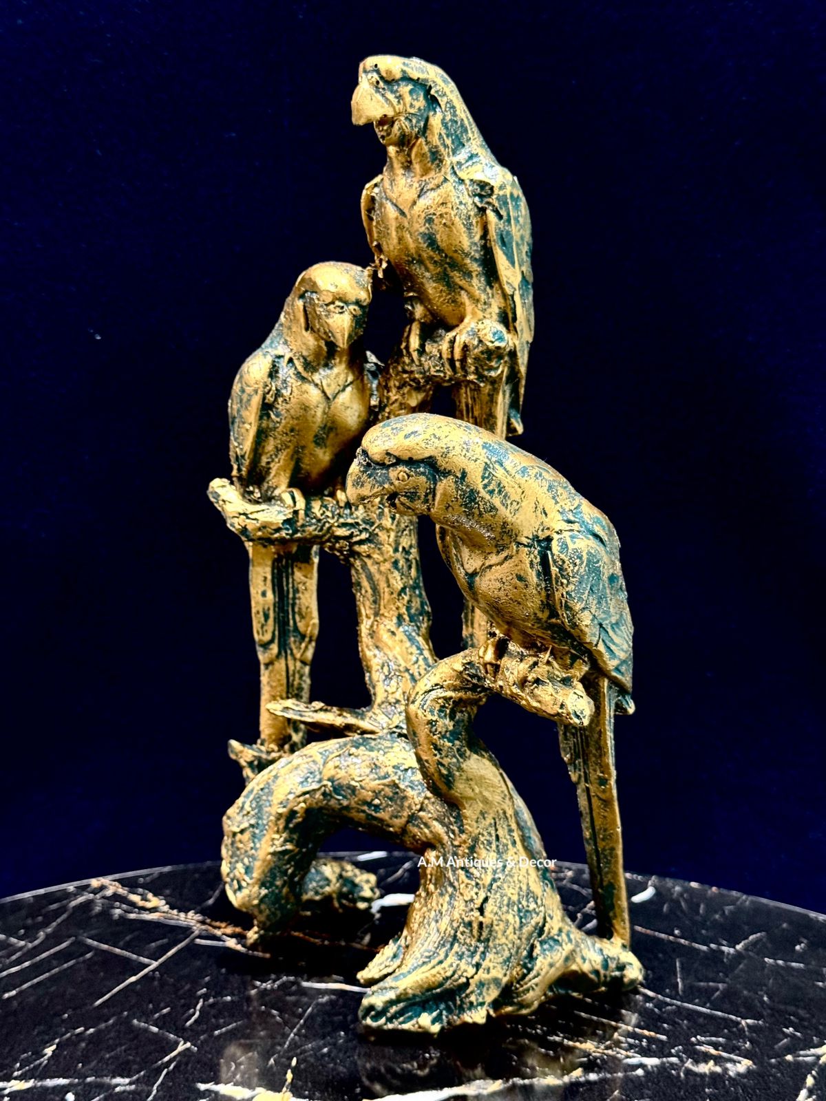 Parrots Sculpture